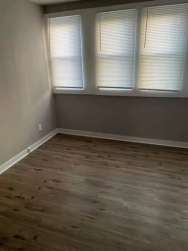Main picture of 605 N Prairie St