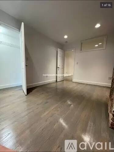 Main picture of 127 Saint Botolph St