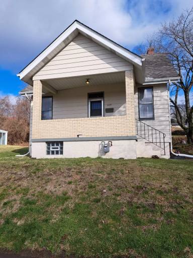 Main picture of 439 Walnut St