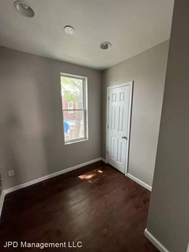 Main picture of 2076 E Birch St