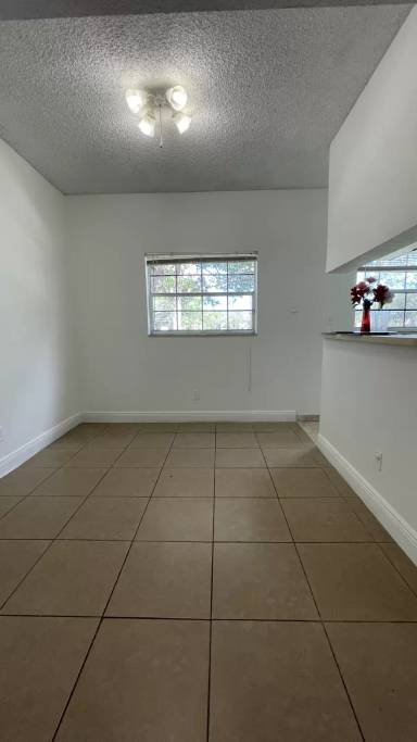 Main picture of 661 Cypress Lake Blvd