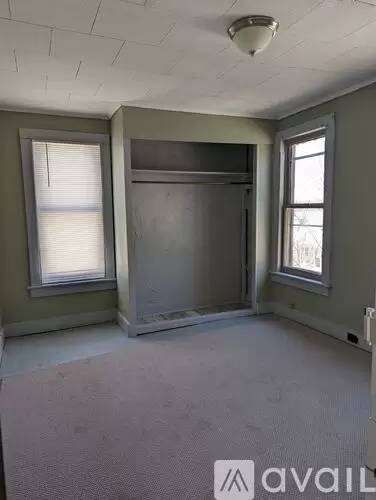 Main picture of 48 Walnut St