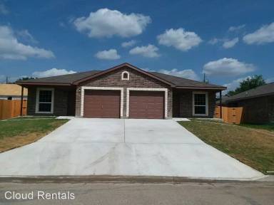 Main picture of 317 Olaf Dr