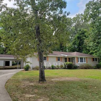 Main picture of 2615 Lakeview Dr NW