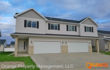 Main picture of 3304 8th St NE