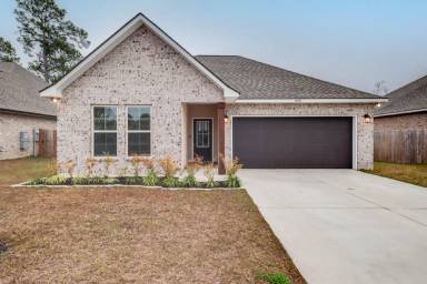 Main picture of 856 Leeward Dr