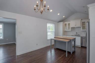Main picture of 2915 Dalewood Rd