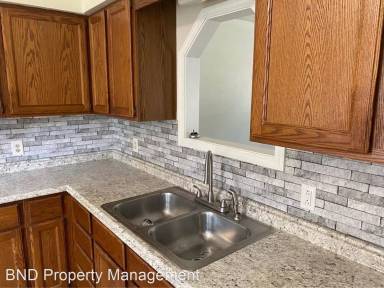 Main picture of 103 Sidney St