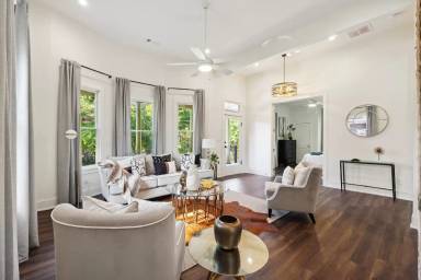 Main picture of 738 Highland Ave NE