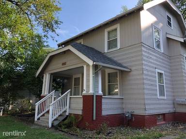 Main picture of 300 Melrose Ct