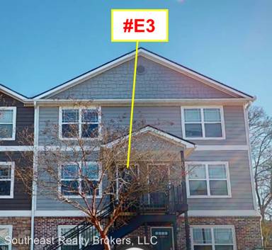 Main picture of Red Oak Village Condo