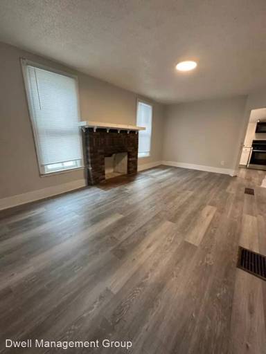 Main picture of 1513 Whitwater Ave