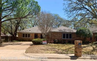 Main picture of 2908 Old Mill Run