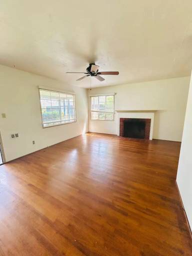 Main picture of 427 Palomar Ave