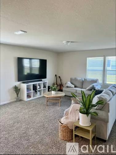 Main picture of 2074 Denton Trce
