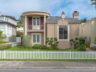 Main picture of 190 Broadmoor Dr