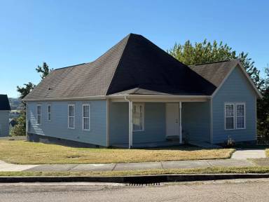 Main picture of 900 Knoxville College Dr