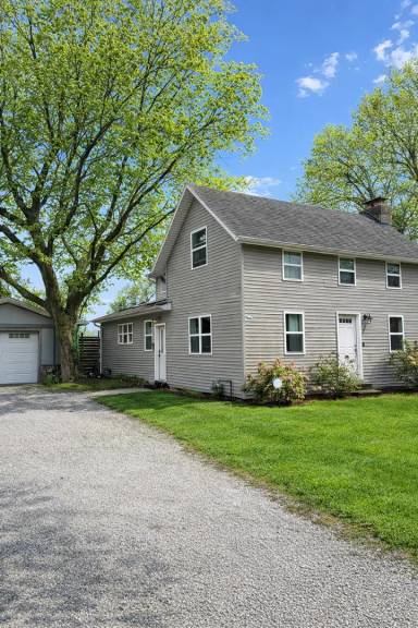 Main picture of 2509 E Main St