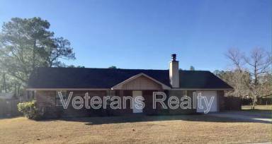Main picture of 867 Vee St
