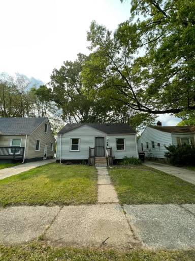 Main picture of 19501 Biltmore St