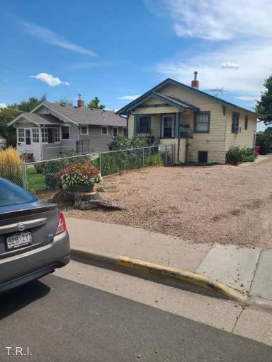 Main picture of 924 21st St