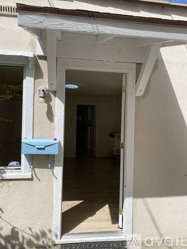 Main picture of 3833 1/2 Vinton Ave