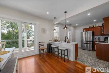 Main picture of 89 Hermon St