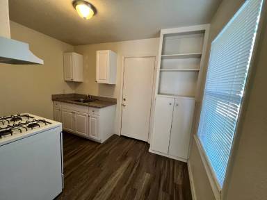 Main picture of 1020 Market St