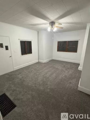 Main picture of 330 S High St