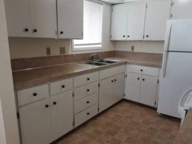 Main picture of 319 Broadway St