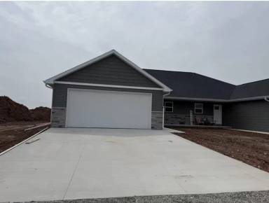 Main picture of 2671 Princeton Dr