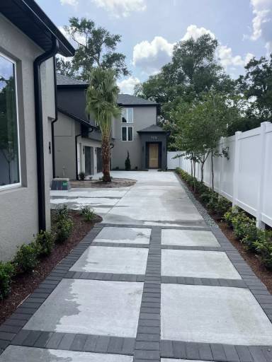 Main picture of 728 Ellwood Ave