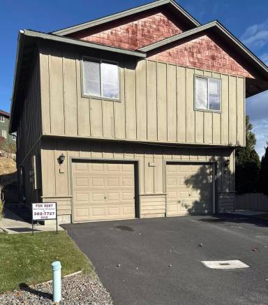Main picture of 1431 NE Lucinda Ct