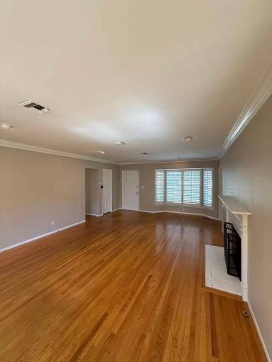 Main picture of 18354 Superior St