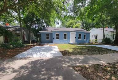 Main picture of 1228 E 54th St