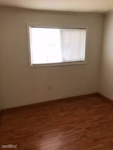 Main picture of 1349 York St
