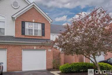 Main picture of 5785 Albany Grn