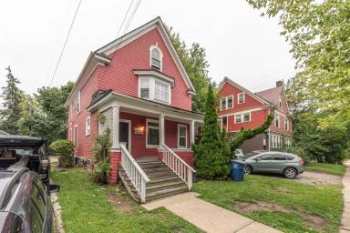 Main picture of 808 E Ann St