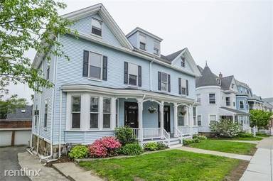 Main picture of 108 School St