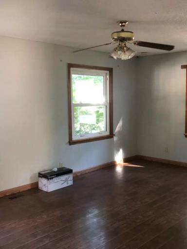 Main picture of 609 N Blaine St
