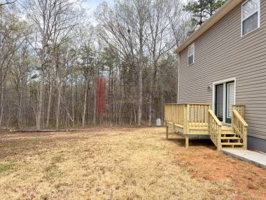 Main picture of 165 Columbia Rd