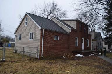 Main picture of 24505 Fordson Hwy