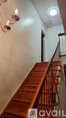 Main picture of 48 Winchester Dr