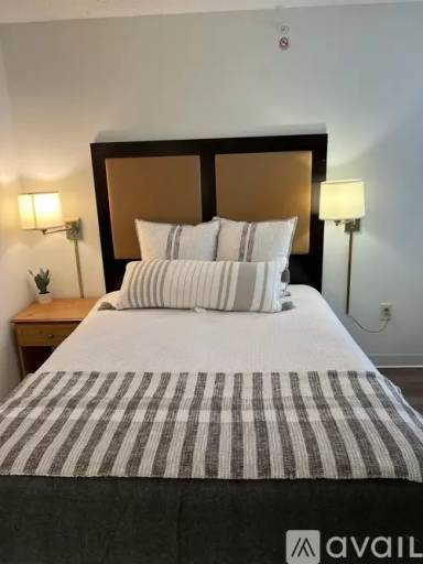 Main picture of The Pointe Apartments