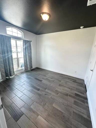 Main picture of 2303 Sky View Rd