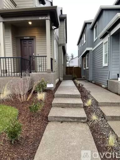 Main picture of 18405 SW Buckhorn Dr