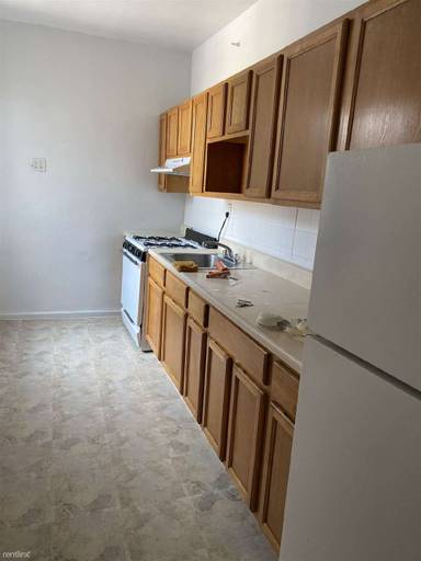Main picture of 1075 Edison Ave