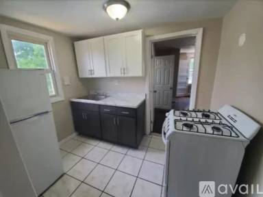 Main picture of 1040 Grove St