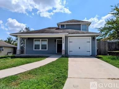Main picture of 2858 Wyoming St
