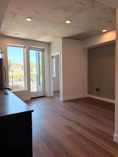 Main picture of 3660 Reynard Way